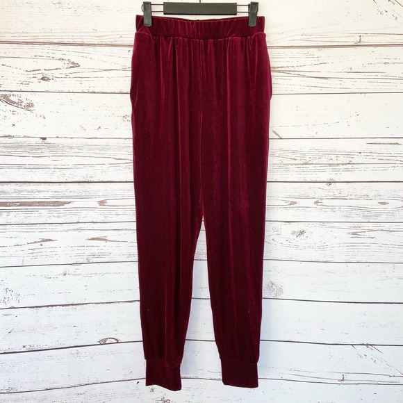 Windsor M Maroon High Waist Luxe Velvet Straight Leg Pants - Picture 4 of 8